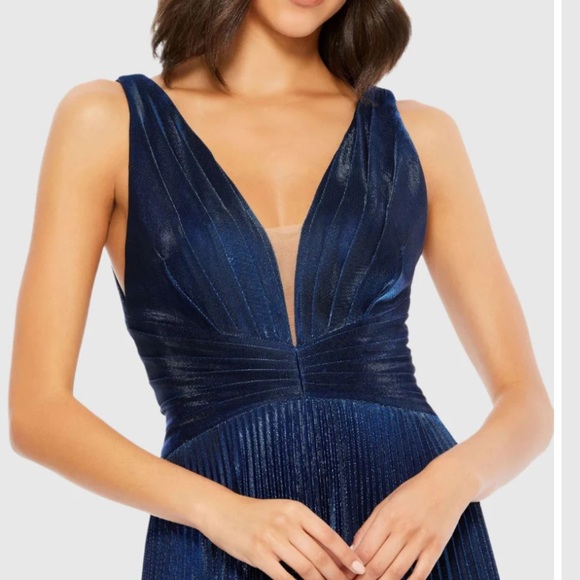 Mac Duggal PLUNGE NECK PLEATED METALLIC GOWN 50640 Sapphire NEW Size 12 - Picture 3 of 8
